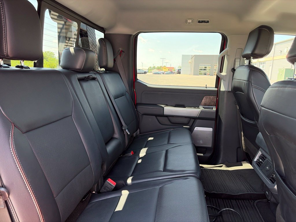 Used 2023 Ford F450 Lariat AWD/4WD image 13