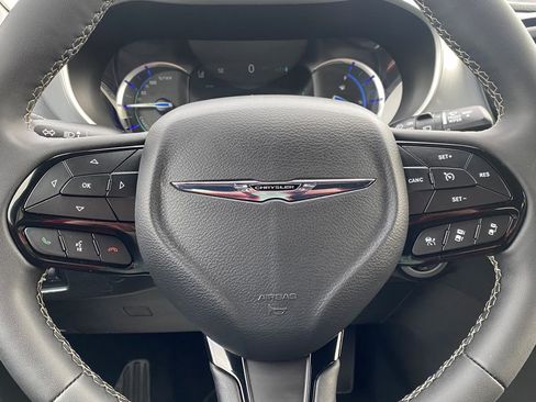 Used 2022 Chrysler Pacifica Touring-L w/ S Appearance Package image 27