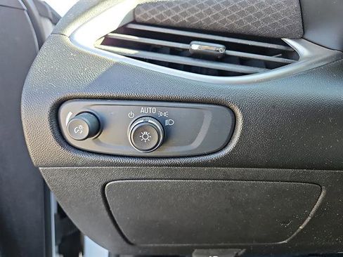 Used 2024 Chevrolet Malibu LT image 19