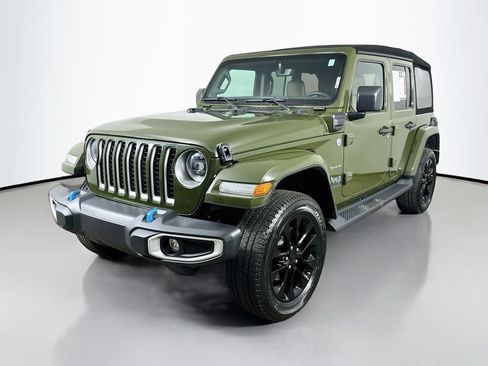 Used 2023 Jeep Wrangler Unlimited Sahara w/ Cold Weather Group AWD/4WD image 3