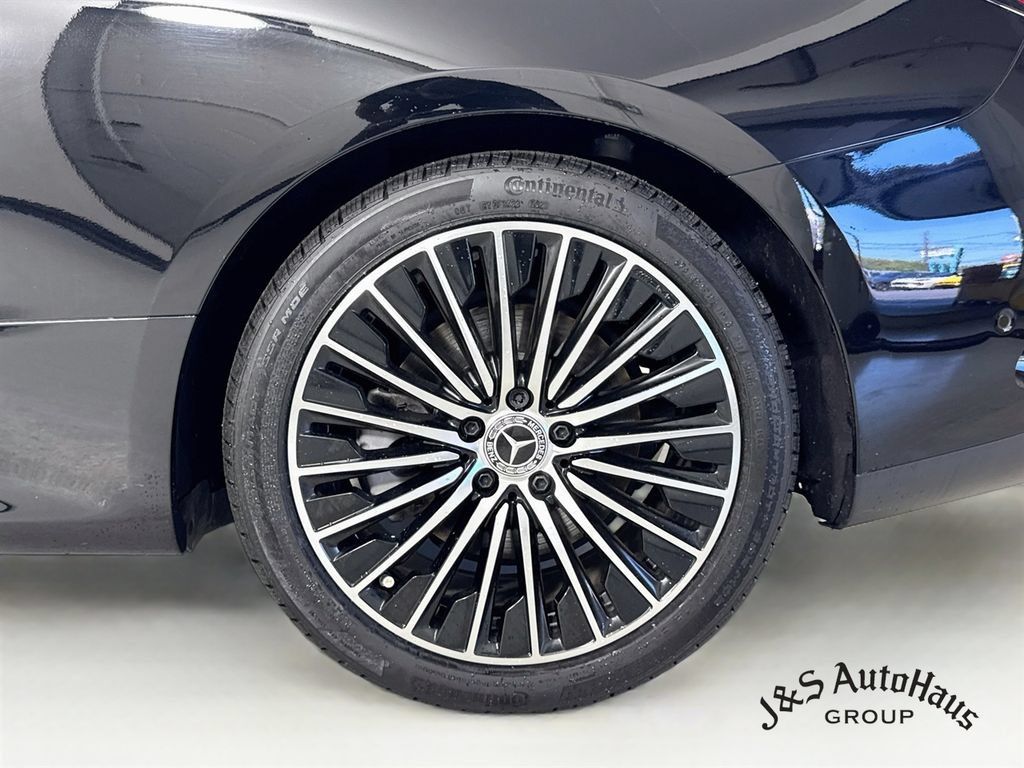 Used 2024 Mercedes-Benz CLE 450 4MATIC Coupe w/ Driver Assistance Package image 40