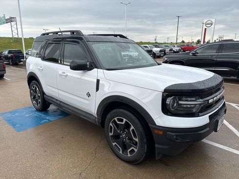 Used 2022 Ford Bronco Sport Outer Banks image 3