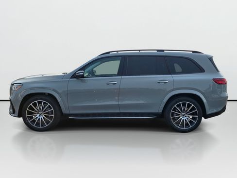 New 2026 Mercedes-Benz GLS 450 4MATIC image 3