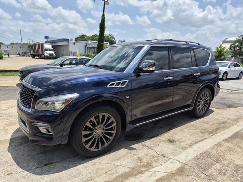 Used 2016 INFINITI QX80 Limited AWD/4WD image 2