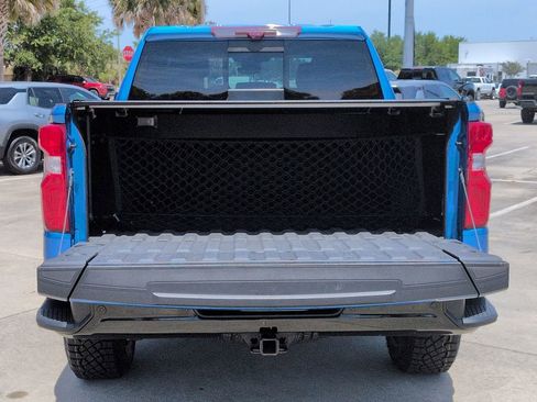 Used 2023 Chevrolet Silverado 1500 ZR2 w/ Technology Package AWD/4WD image 24