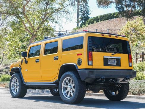 Used 2004 HUMMER H2 w/ Chrome Appearance Package image 4
