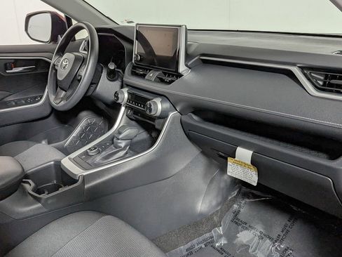 Certified 2025 Toyota RAV4 XLE image 28