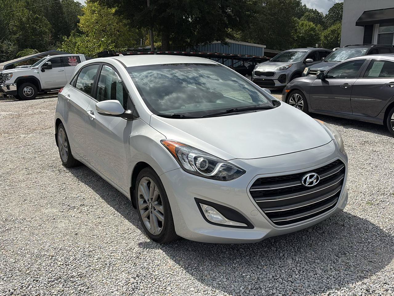 Used 2016 Hyundai Elantra GT FWD image 5