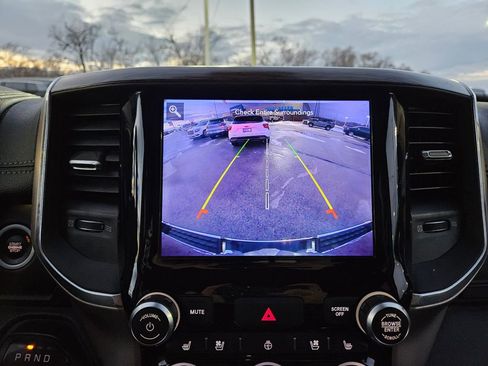 Used 2019 RAM 1500 Laramie image 14