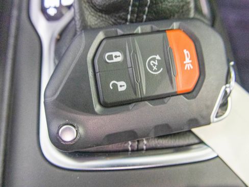 New 2026 Jeep Gladiator Sport image 30