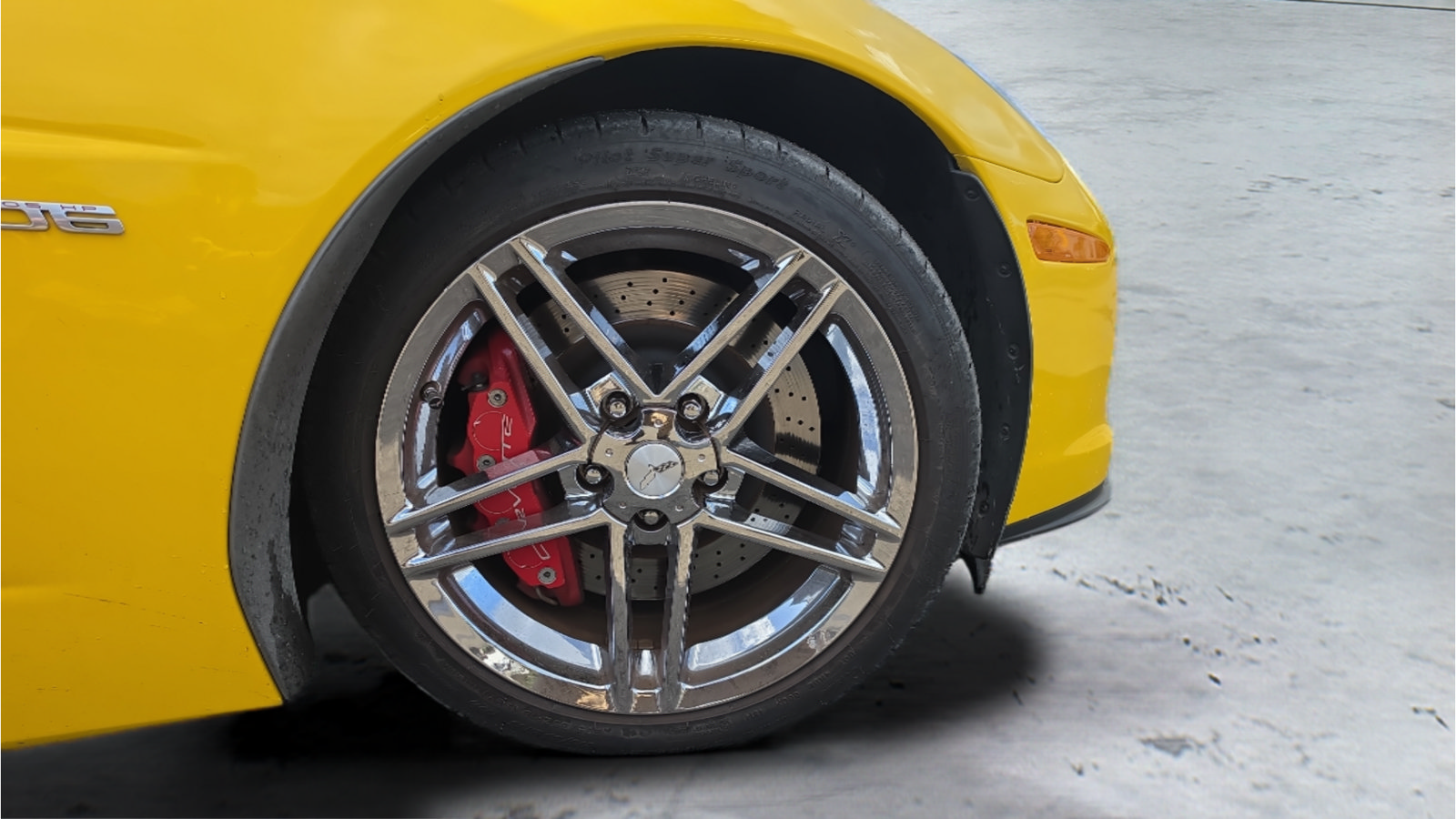 Used 2006 Chevrolet Corvette Z06 w/ Preferred Equipment Group RWD image 21