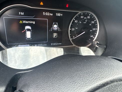 Used 2020 Nissan Kicks SV FWD image 8