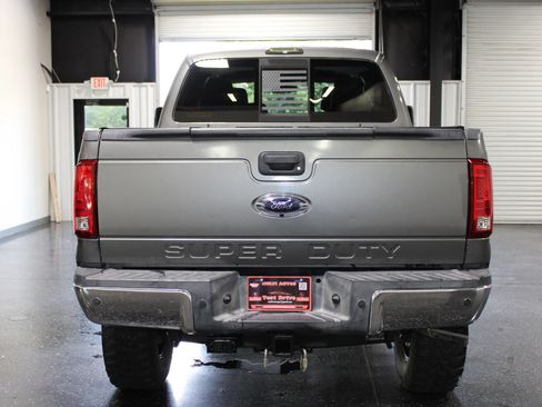 Used 2013 Ford F250 Lariat w/ Lariat Ultimate Pkg AWD/4WD image 4