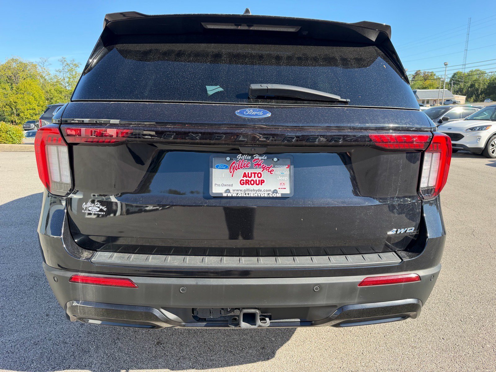 Used 2025 Ford Explorer ST-Line AWD/4WD image 11
