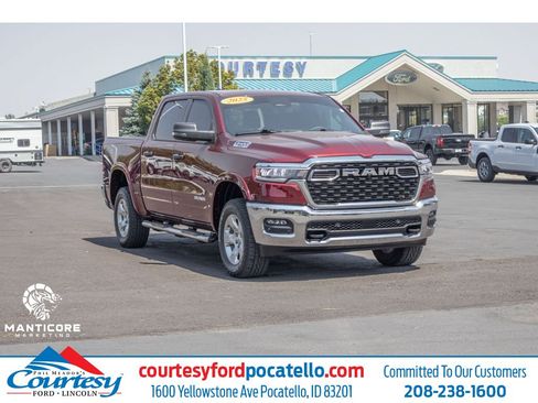 Used 2025 RAM 1500 Big Horn AWD/4WD image 1