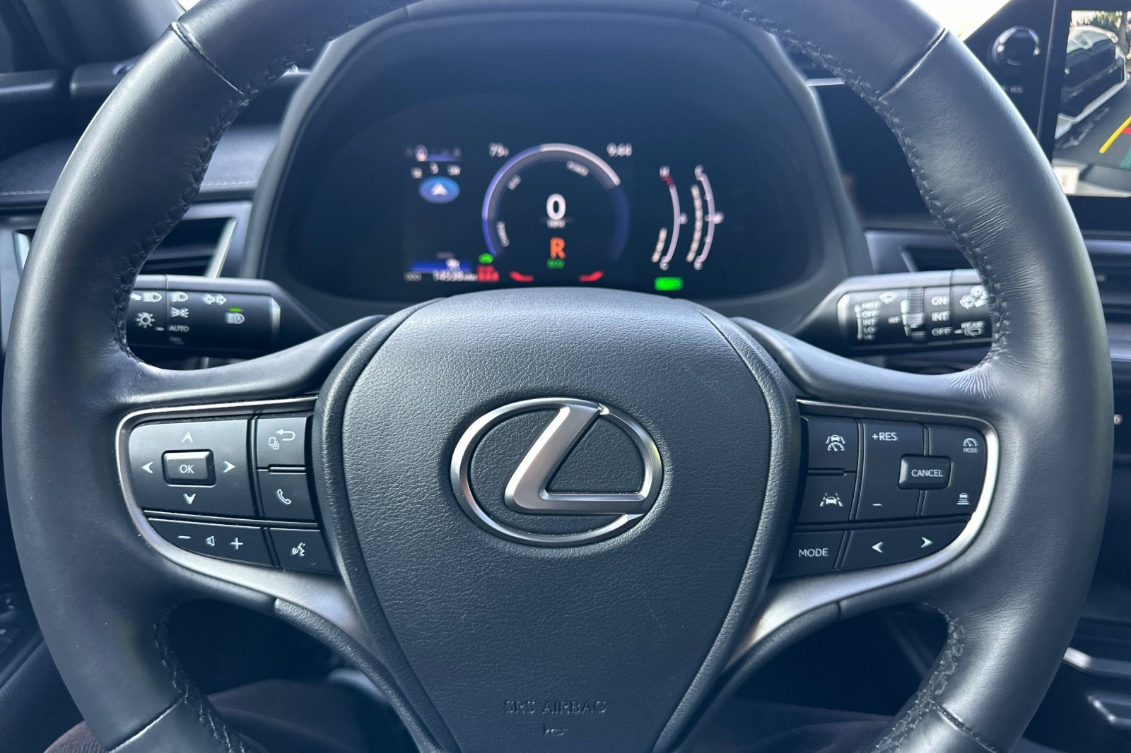 Certified 2025 Lexus UX 300h FWD w/ Accessory Package (Z2) image 12