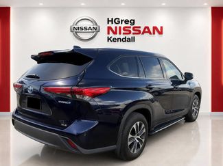 Used 2020 Toyota Highlander XLE AWD/4WD video 2