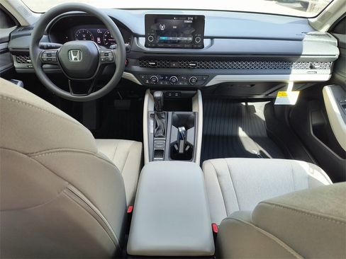 New 2025 Honda Accord SE image 10