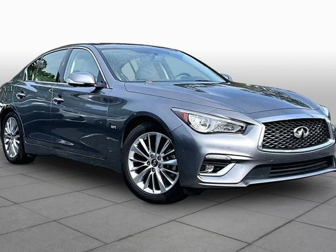 Used 2020 INFINITI Q50 Luxe w/ Essential Package (3.0T Luxe) RWD image 3