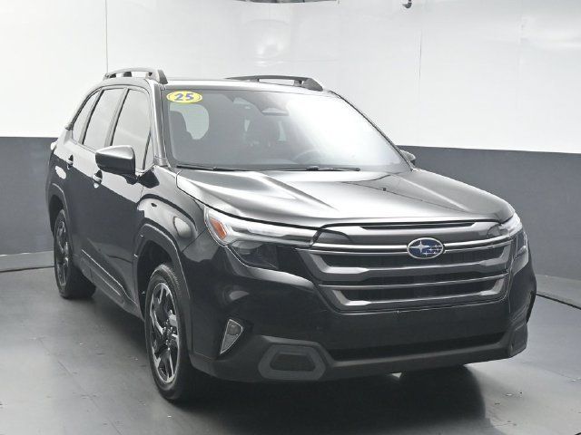 Used 2025 Subaru Forester Limited AWD/4WD image 2