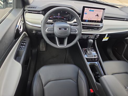 New 2026 Jeep Compass Limited w/ Sun, Sound & Navigation Group image 7