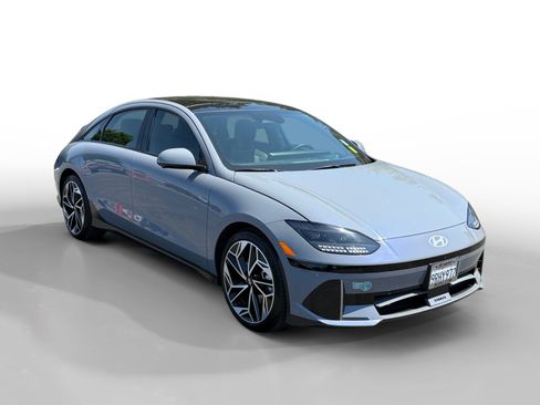 Certified 2025 Hyundai Ioniq 6 Limited RWD image 7