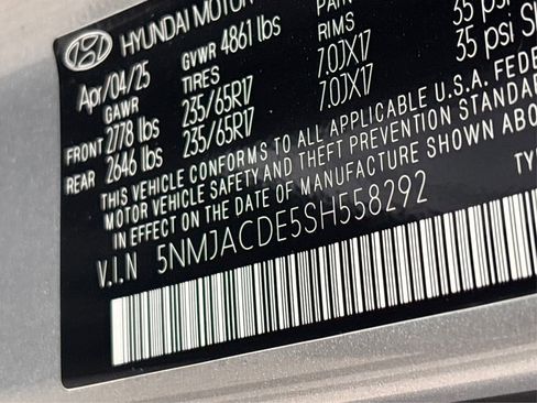 Certified 2025 Hyundai Tucson SE image 16