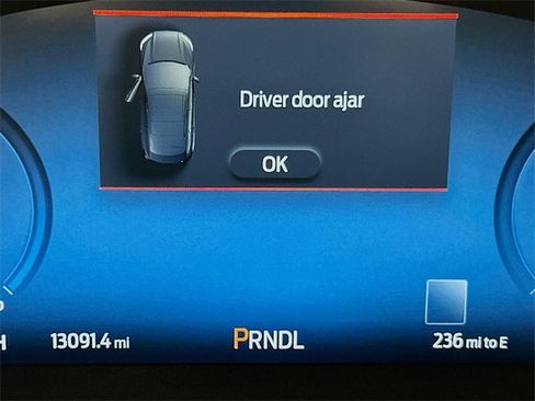 Certified 2024 Ford Escape ST-Line Select w/ Tech Pack #2 image 28