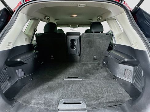 Used 2018 Nissan Rogue SV FWD image 28