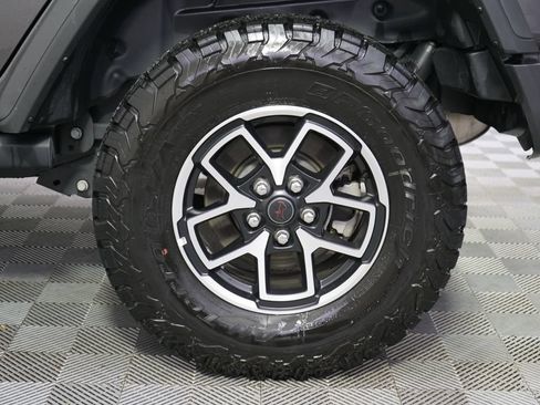 Used 2025 Jeep Wrangler Unlimited Rubicon AWD/4WD image 20