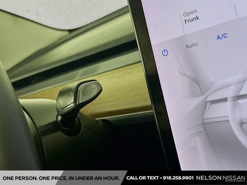 Used 2020 Tesla Model 3 Standard Range RWD image 17