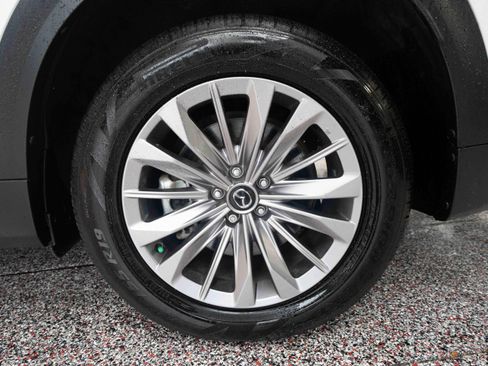 Used 2024 MAZDA CX-90 Plug-In Hybrid w/ Preferred AWD/4WD image 30