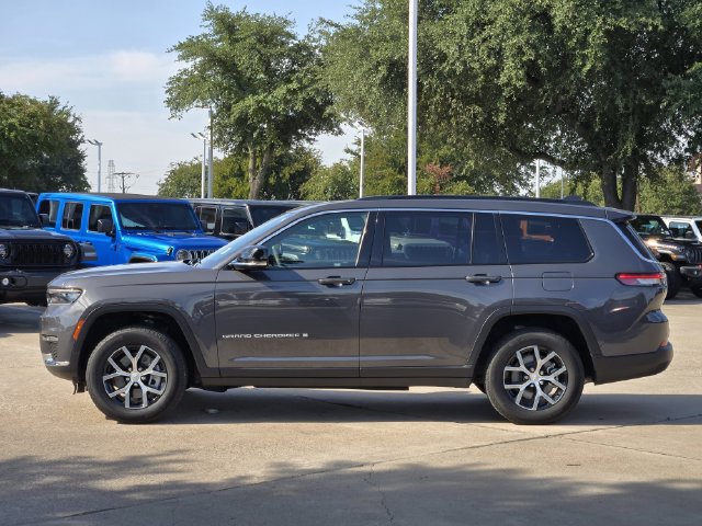 Certified 2024 Jeep Grand Cherokee L Limited w/ Trailer Tow Package AWD/4WD image 4