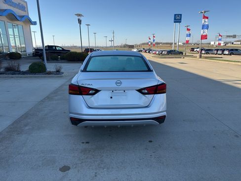 Used 2023 Nissan Altima 2.5 S image 6