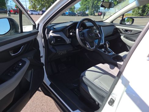 Used 2022 Subaru Outback Premium AWD/4WD image 10