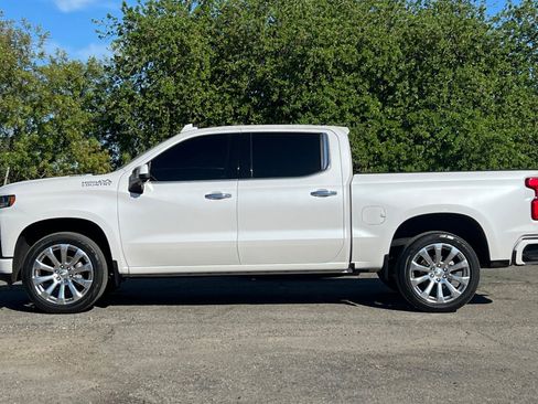 Used 2020 Chevrolet Silverado 1500 High Country w/ Technology Package image 7