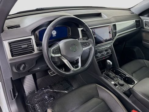 Used 2022 Volkswagen Atlas Cross Sport SEL Premium R-Line image 10