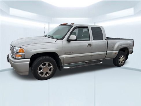 Used 2004 GMC Sierra 1500 Denali image 4