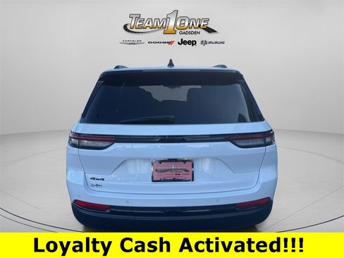 New 2025 Jeep Grand Cherokee Altitude image 7