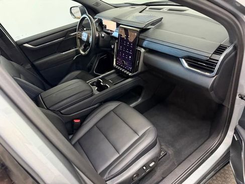 Certified 2024 GMC Acadia Elevation image 33