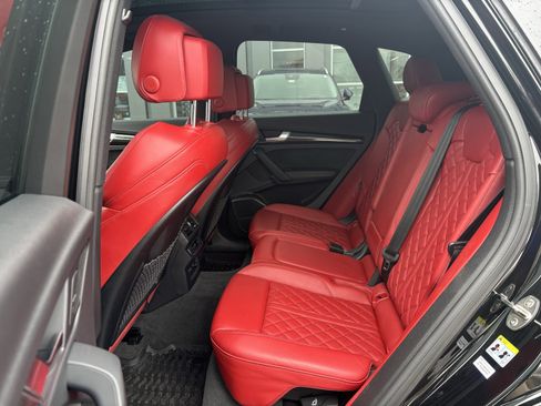 Used 2020 Audi SQ5 Prestige w/ Prestige Package image 7