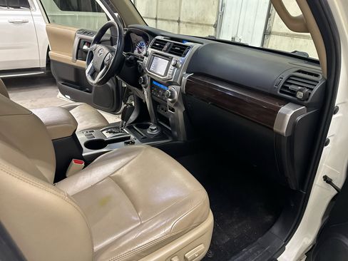 Used 2018 Toyota 4Runner Limited image 24