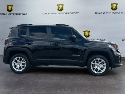 Used 2019 Jeep Renegade Latitude w/ Popular Equipment Group AWD/4WD image 4