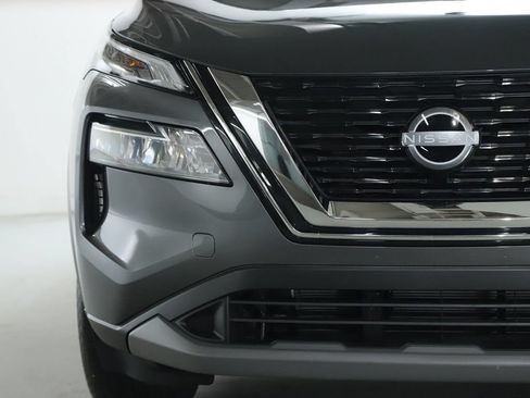 Certified 2023 Nissan Rogue SV w/ SV Premium B Package AWD/4WD image 7