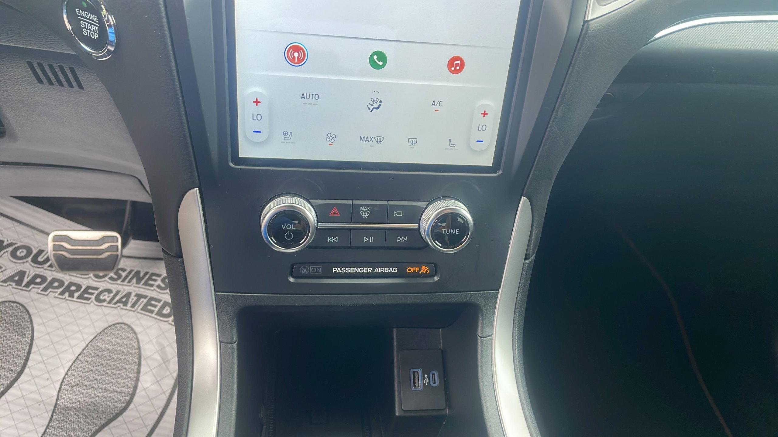Certified 2024 Ford Edge ST-Line AWD/4WD image 24