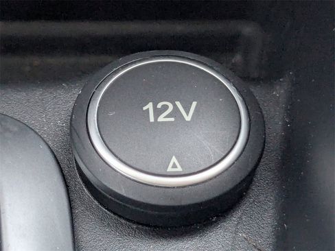 Used 2021 Ford EcoSport Titanium image 28