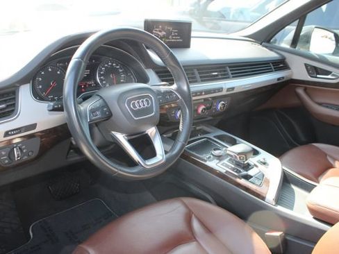 Used 2019 Audi Q7 2.0T Premium w/ Convenience Package AWD/4WD image 12
