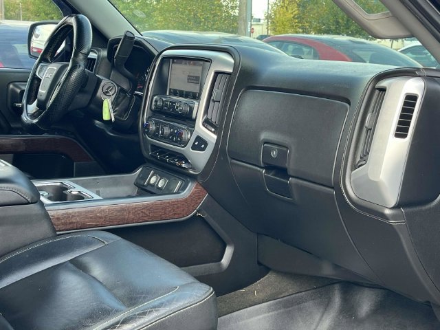 Used 2014 GMC Sierra 1500 SLT w/ SLT Preferred Package AWD/4WD image 23
