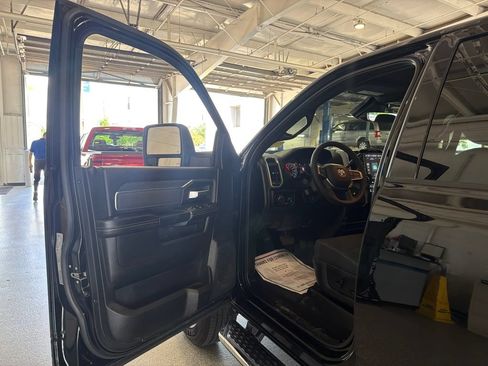 Used 2026 RAM 2500 Big Horn AWD/4WD image 5