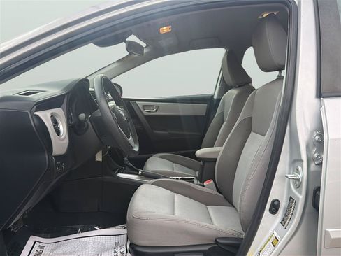 Used 2017 Toyota Corolla LE w/ Carpet Mat Package (TMS) FWD image 12